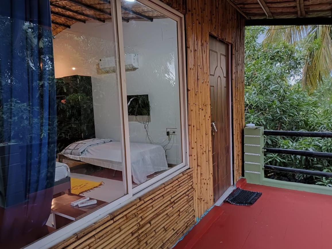 Lotus Riya Home Stay Hampi Luaran gambar