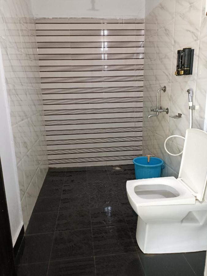 Lotus Riya Home Stay Hampi Luaran gambar