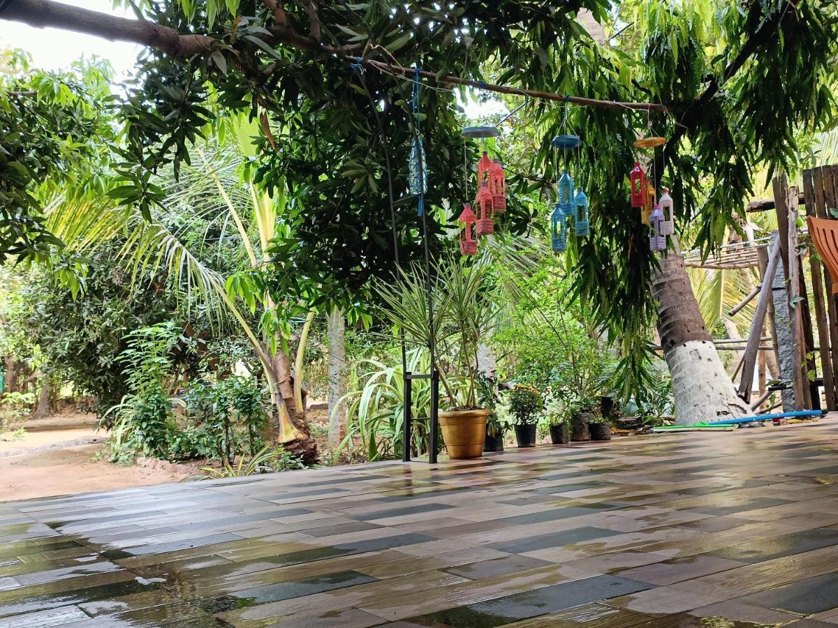 Lotus Riya Home Stay Hampi Luaran gambar