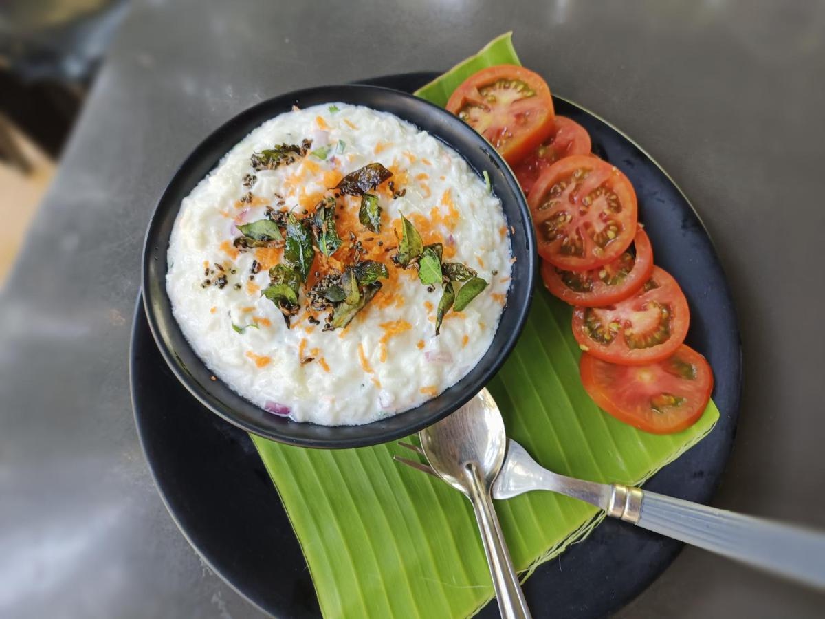 Lotus Riya Home Stay Hampi Luaran gambar